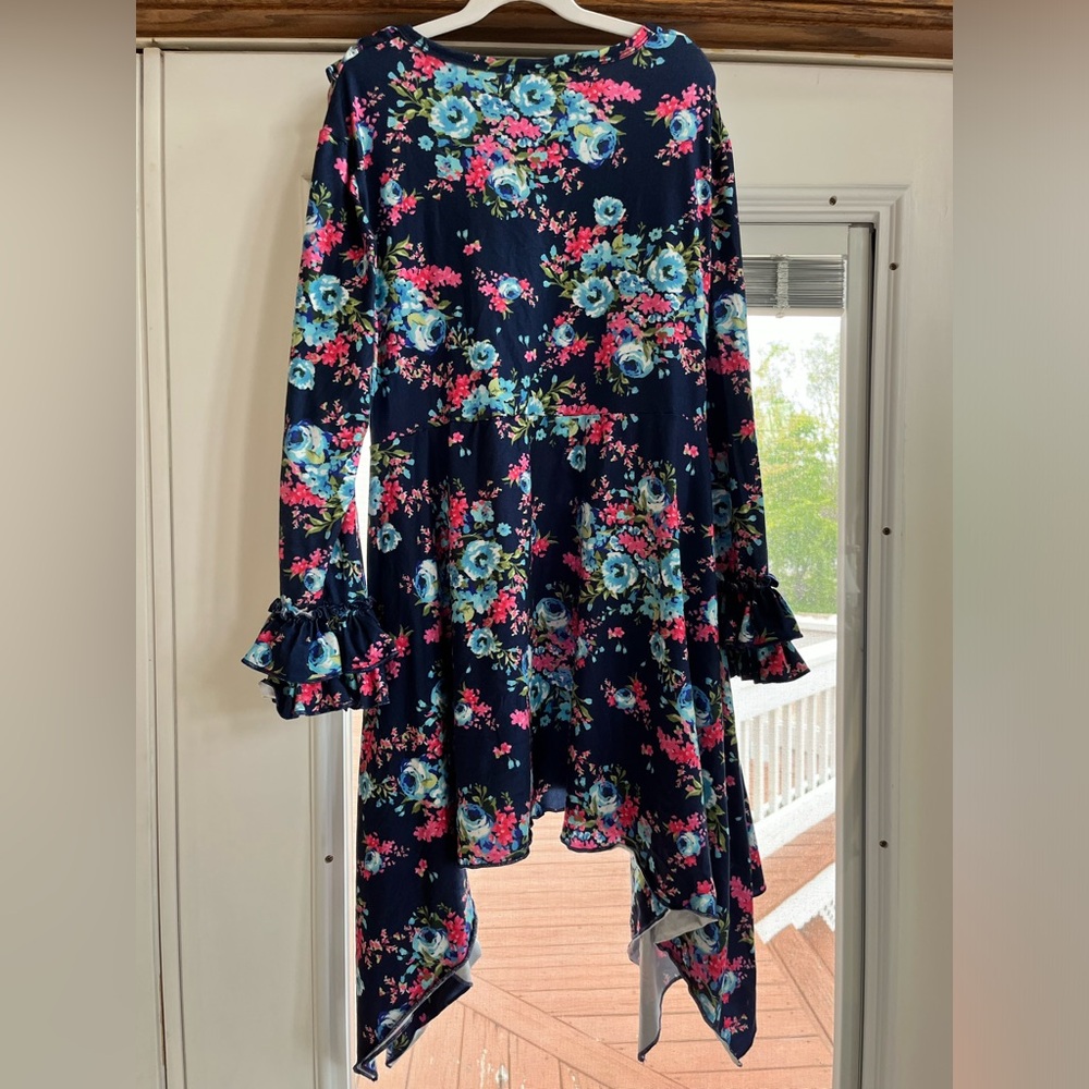 Floral tunic - Picture 4 of 4